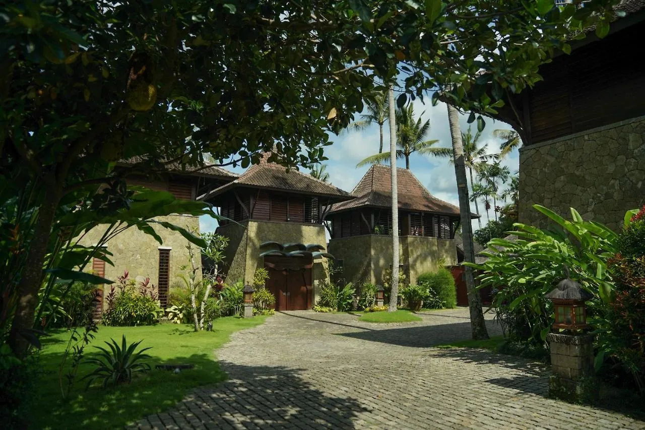 Villa Amaru location